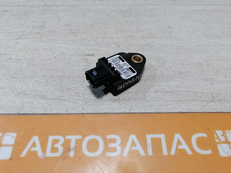 Cerato 2 №1 датчик удара передний боковой