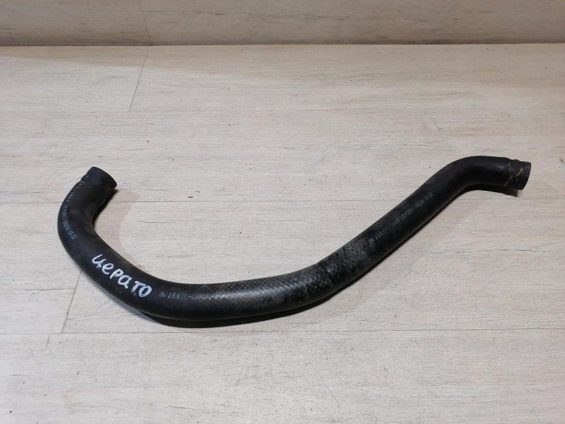 Cerato 2 №1 патрубок охлаждения двигателя 254111m100