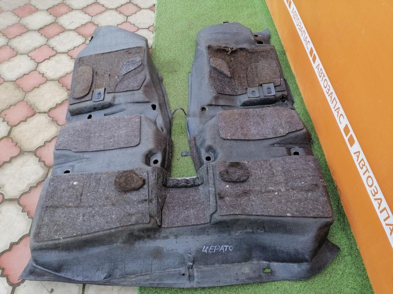 Cerato 2 №1 пол салона