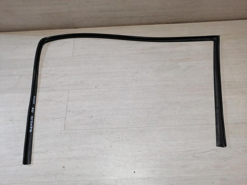 Cerato 2 №1 бархотка верхняя передняя левая