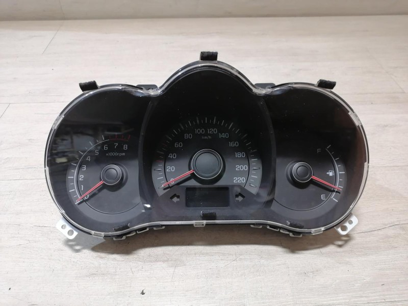 Rio 3 №9 панель приборов