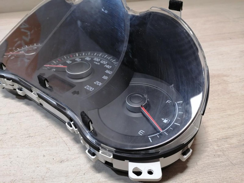 Rio 3 №9 панель приборов