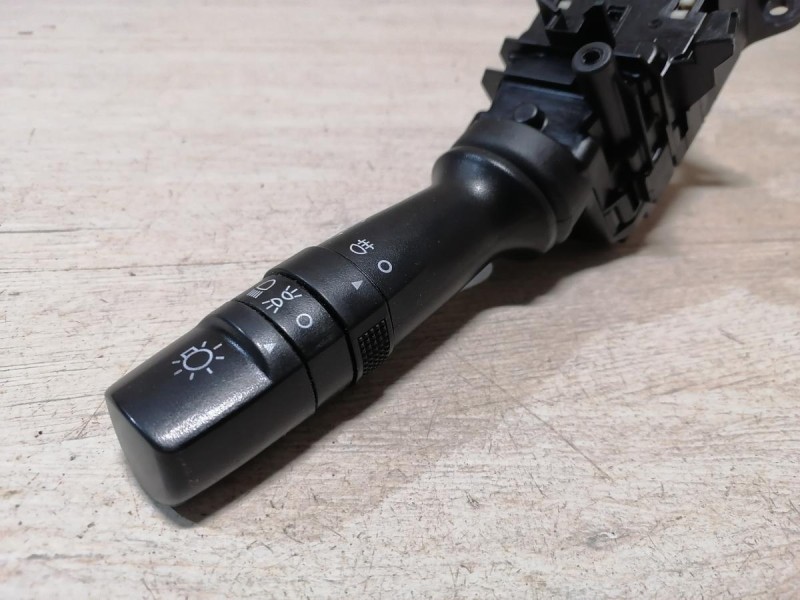 Rio 3 №9 переключатель поворотов света рест