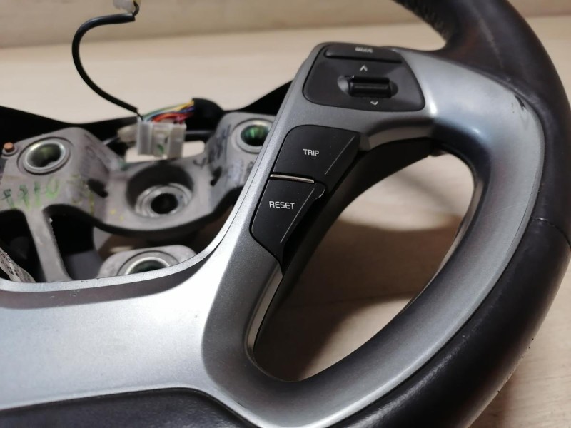 Rio 3 №9 руль мультируль кожа