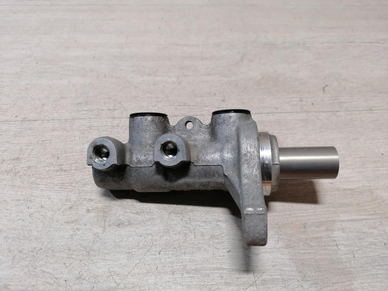 Rio 3 №9 цилиндр тормозной главный