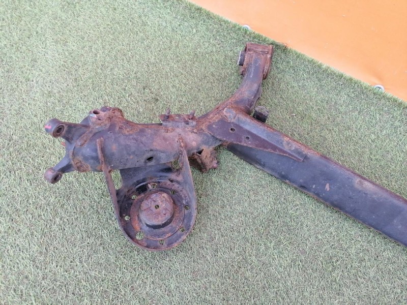 Rio 3 №9 балка задняя под суппорта