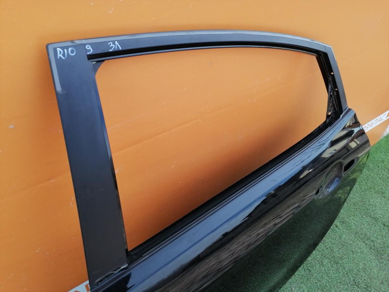 Rio 3 №9 дверь задняя левая деф