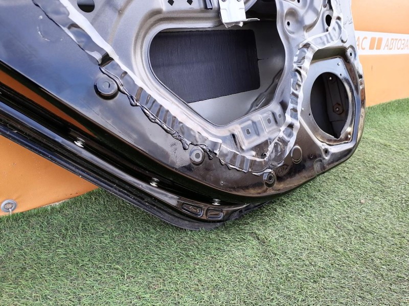 Rio 3 №9 дверь задняя левая деф