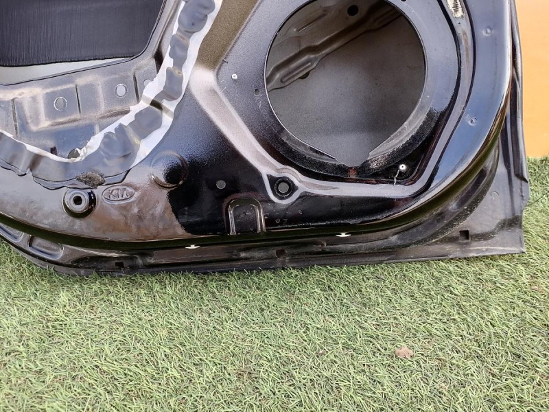 Rio 3 №9 дверь задняя левая деф