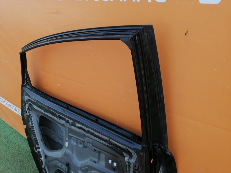 Rio 3 №9 дверь задняя левая деф