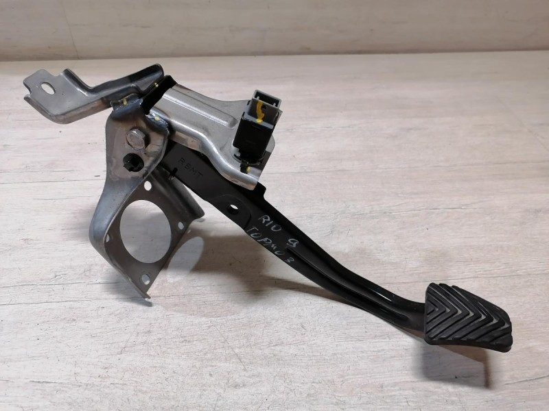 Rio 3 №9 педаль тормоза