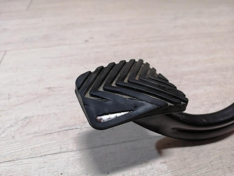 Rio 3 №9 педаль тормоза