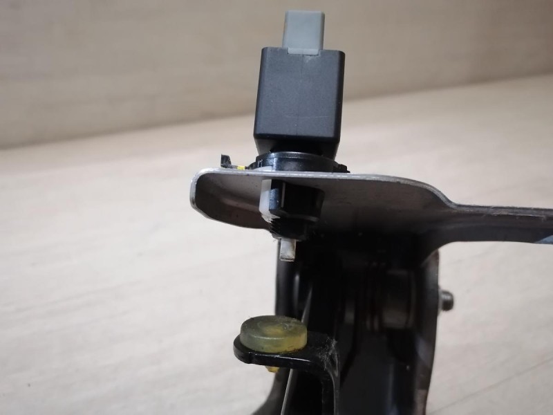 Rio 3 №9 педаль тормоза