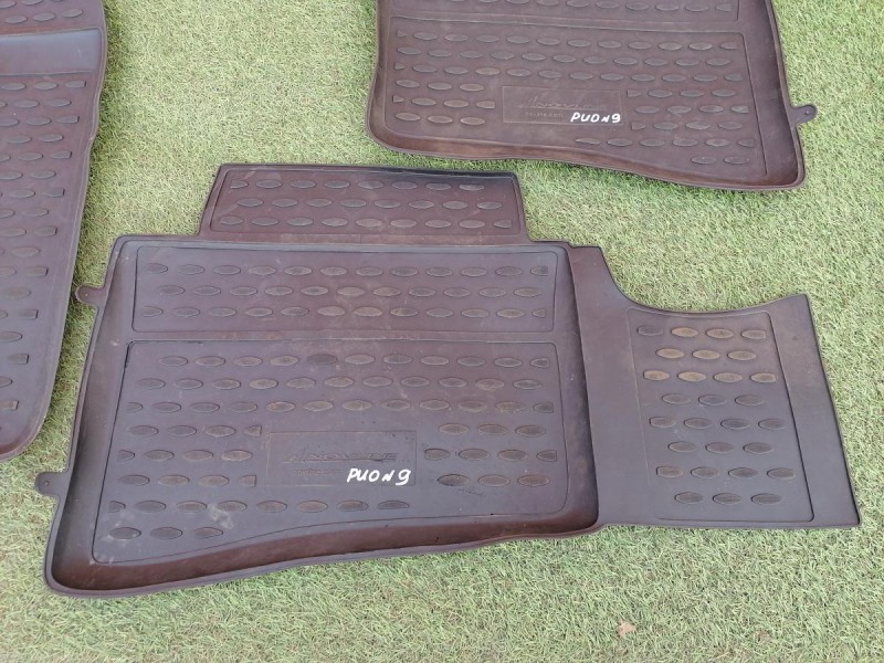 Rio 3 №9 коврик салона к-кт