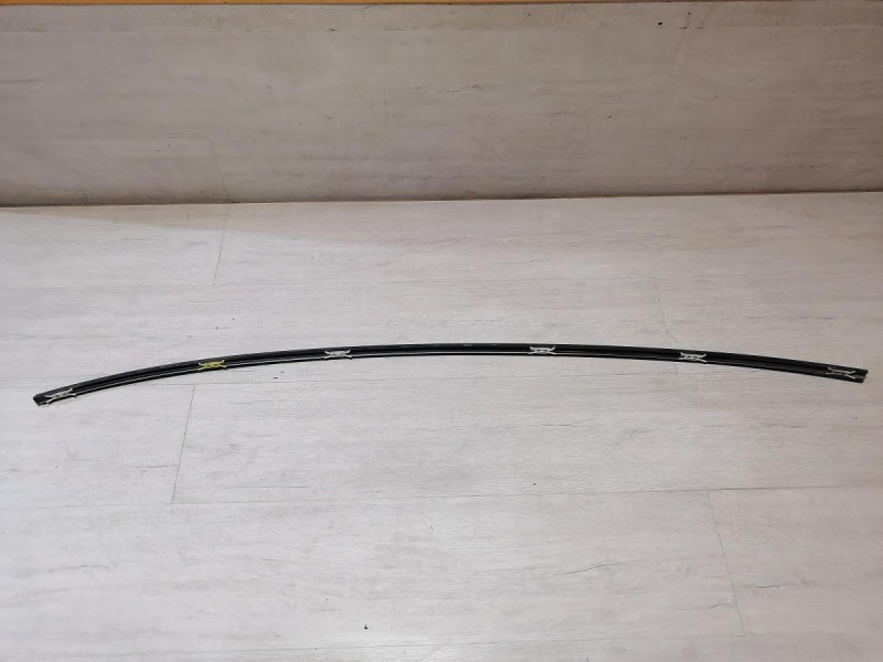 Rio 3 №9 молдинг крыши правый