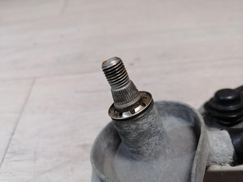 Rio 3 №9 трапеция дворников