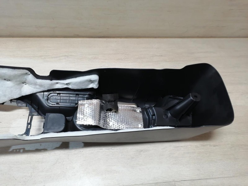 Rio 3 №9 консоль центральная