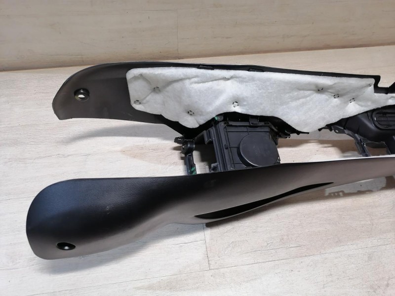 Rio 3 №9 консоль центральная