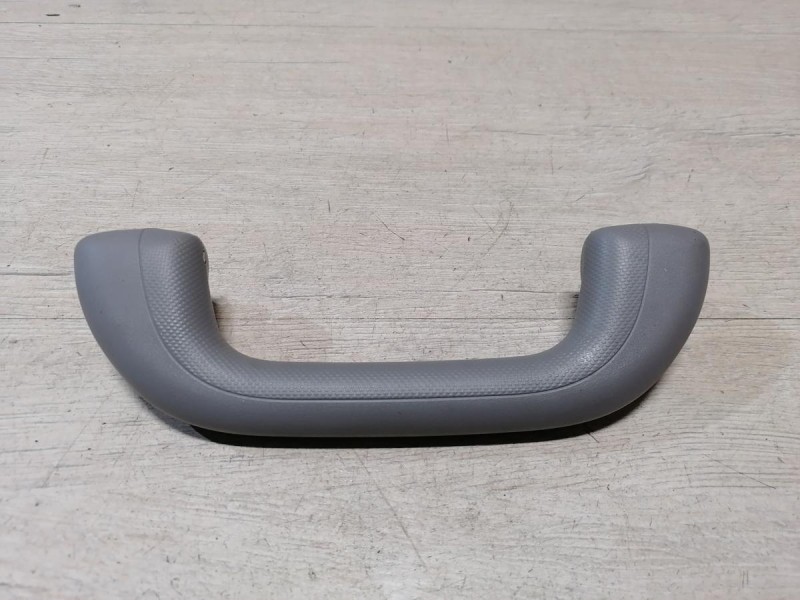 Rio 3 №9 ручка потолка