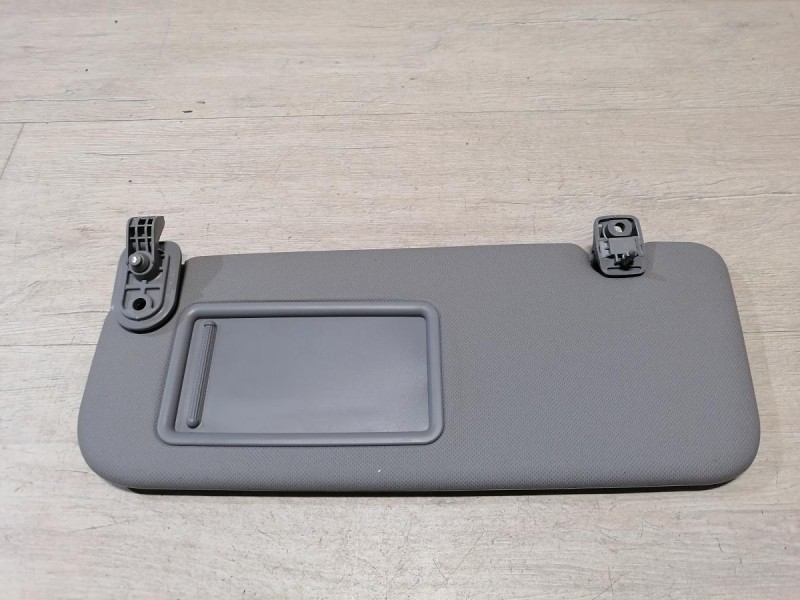 Rio 3 №9 козырек солнцезащитный левый