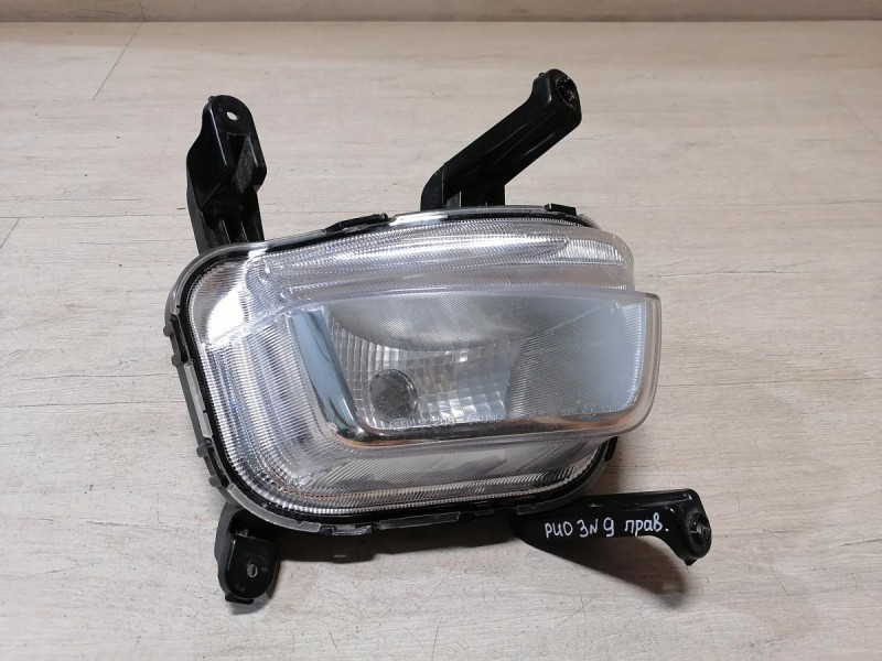 Rio 3 №9 противотуманка правая птф рест