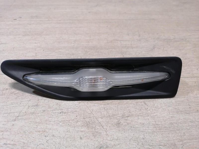 Rio 3 №9 повторитель поворота в крыло левый