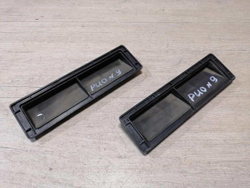 Rio 3 №9 решетка вентиляции багажника