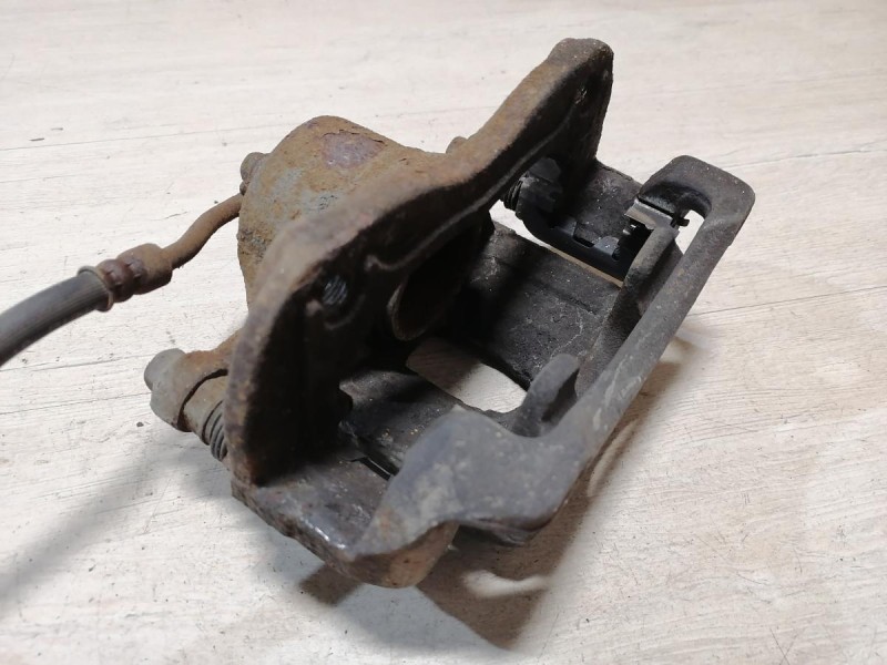 Rio 3 №9 суппорт передний левый