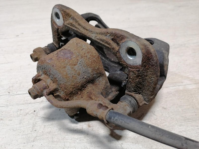 Rio 3 №9 суппорт передний левый