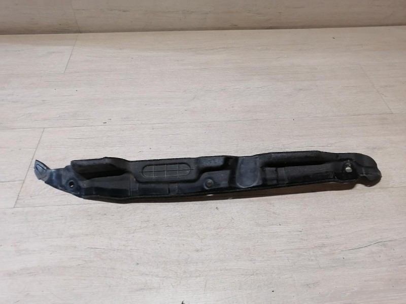 Rio 3 №9 пыльник крыла передний правый