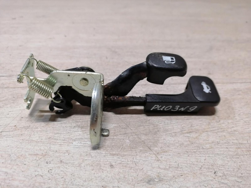 Rio 3 №9 ручка открывания багажника лючка бензобака