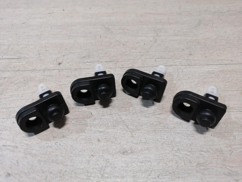 Rio 3 №9 концевик двери