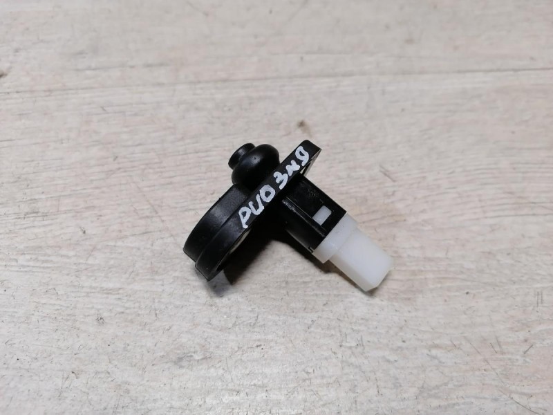 Rio 3 №9 концевик двери