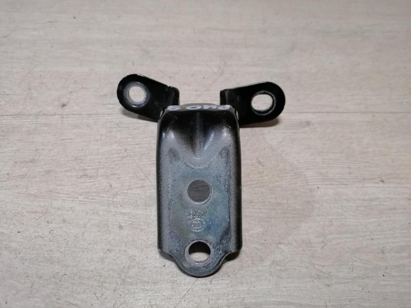 Rio 3 №9 петля двери задняя левая нижняя