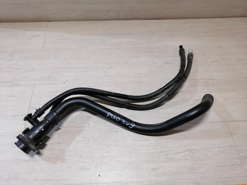 Rio 3 №9 горловина бензобака