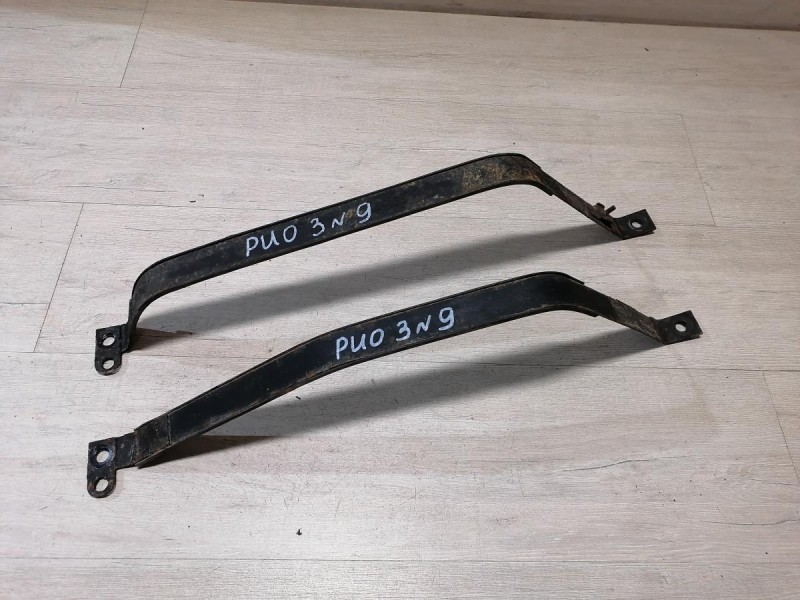 Rio 3 №9 крепление бензобака к-кт