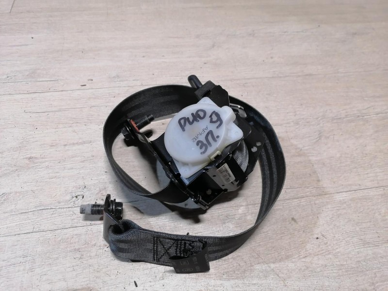 Rio 3 №9 ремень безопасности задний