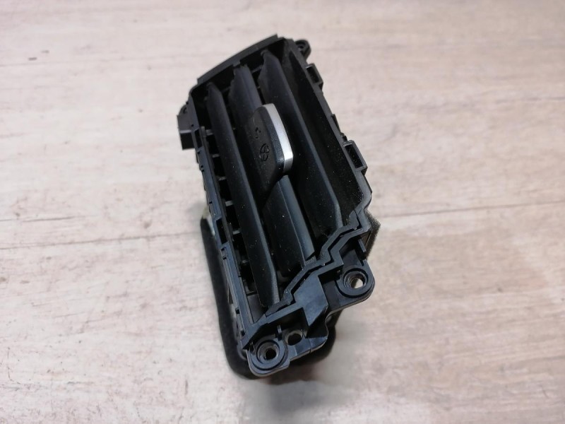 Rio 3 №9 дефлектор торпедо центральный левый