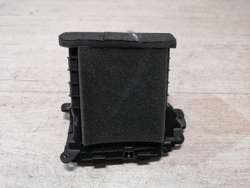 Rio 3 №9 дефлектор торпедо центральный левый