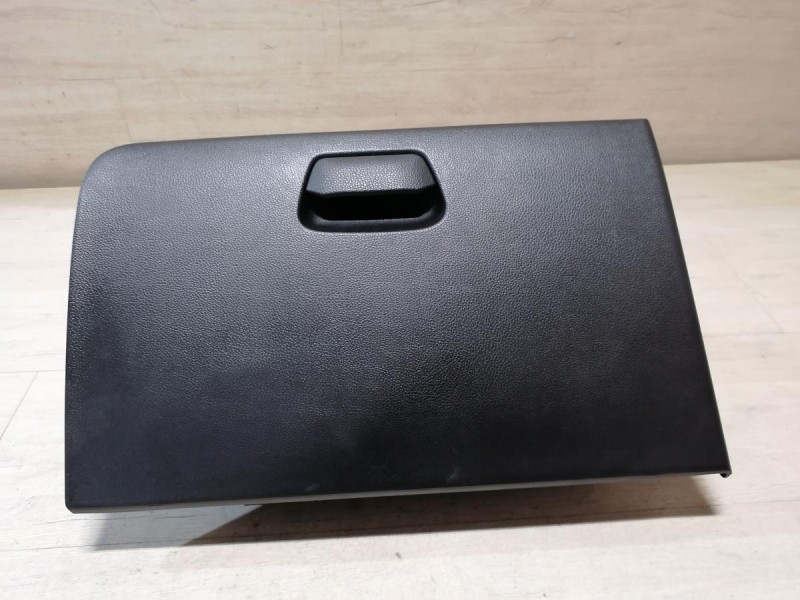 Rio 3 №9 бардачок