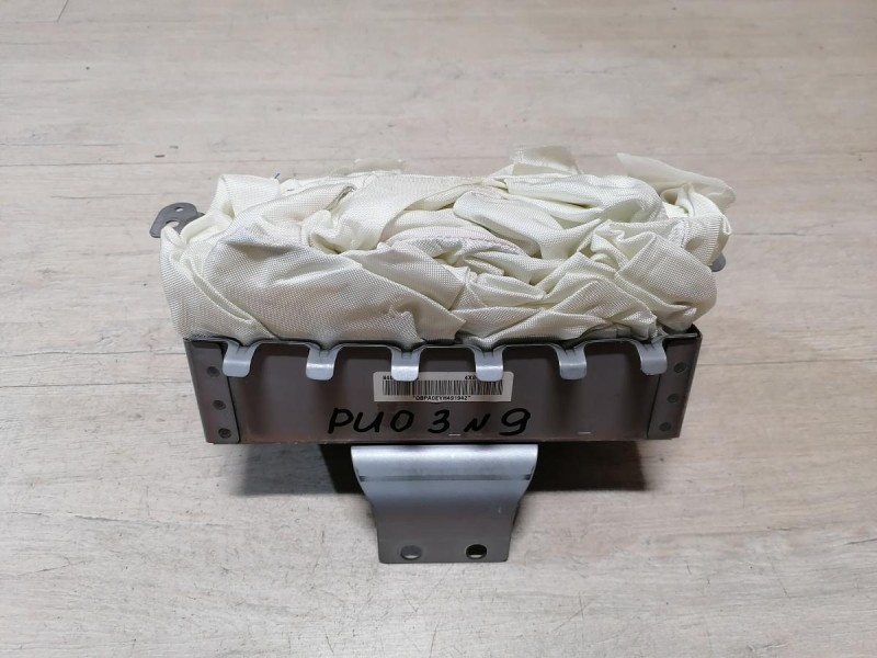 Rio 3 №9 подушка безопасности пассажира стреляная