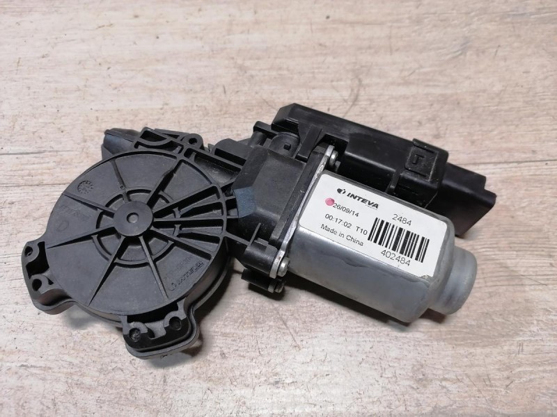 Rio 3 №9 моторчик стеклоподъемника передний левый