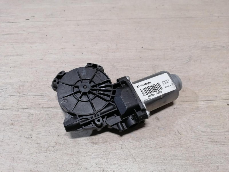 Rio 3 №9 моторчик стеклоподъемника правый