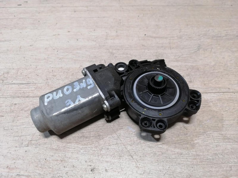 Rio 3 №9 моторчик стеклоподъемника задний левый