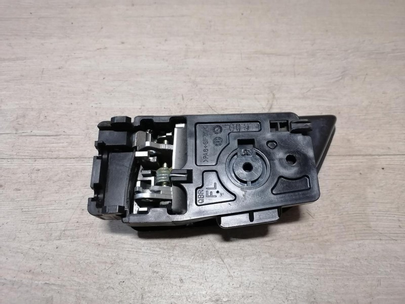 Rio 3 №9 ручка двери внутренняя передняя левая