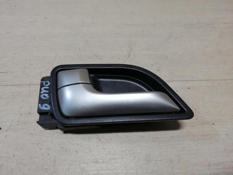 Rio 3 №9 ручка двери внутренняя задняя левая