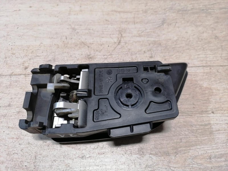 Rio 3 №9 ручка двери внутренняя задняя левая