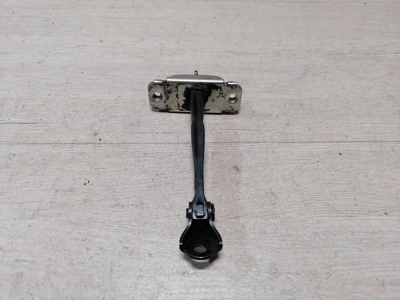 Rio 3 №9 ограничитель двери задний