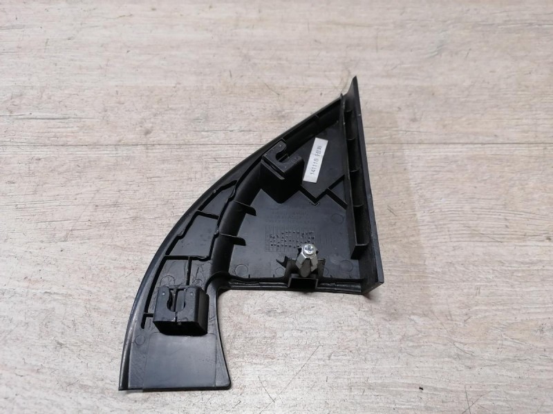 Rio 3 №9 заглушка зеркала левая