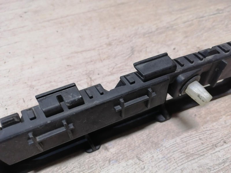 Rio 3 №9 крепление заднего бампера правое рест деф